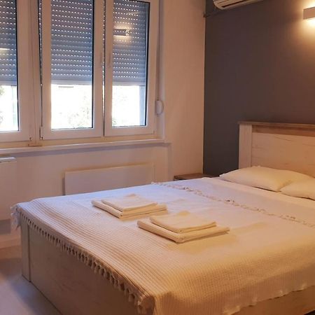 Sofia Apartment Sajmiste Ngoại thất bức ảnh