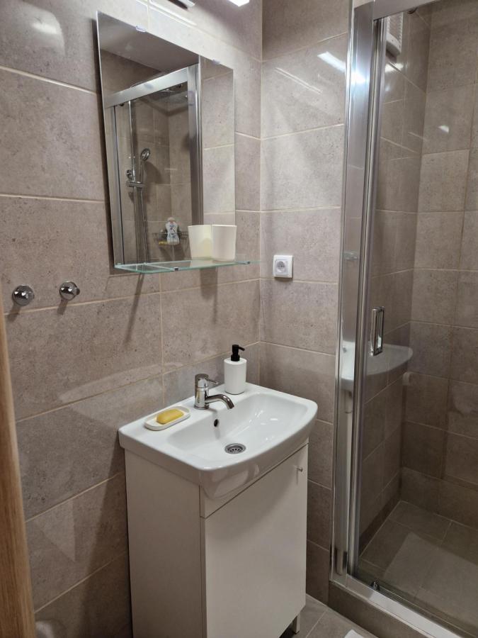 Sofia Apartment Sajmiste Ngoại thất bức ảnh